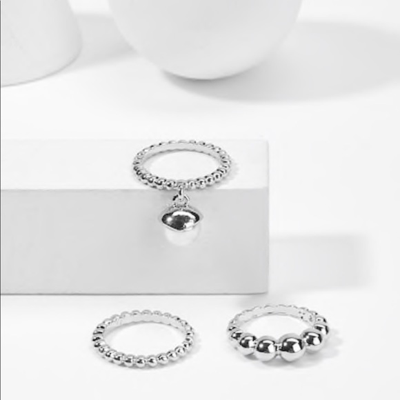 3 piece ring set - Picture 2 of 2